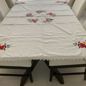 Tablecloth